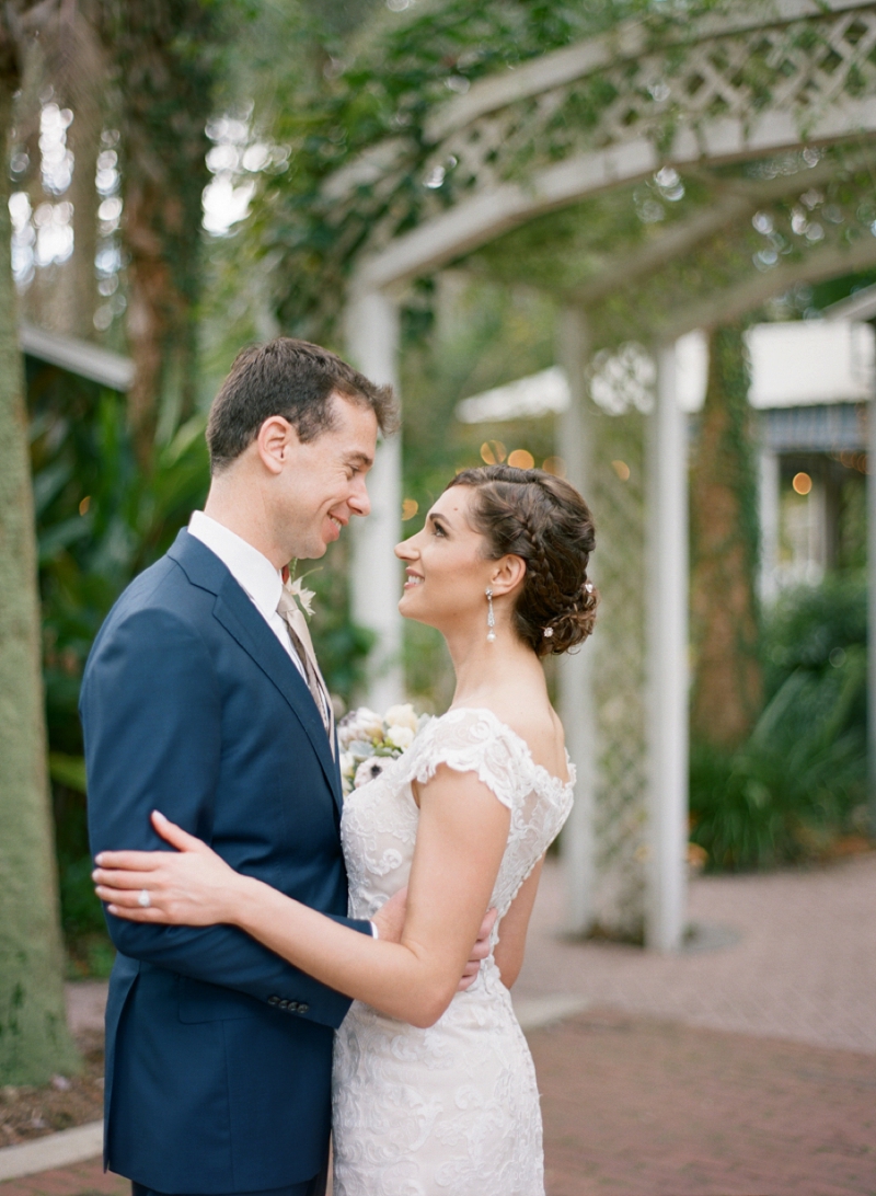 A Navy & Gold Gainesville Wedding via TheELD.com