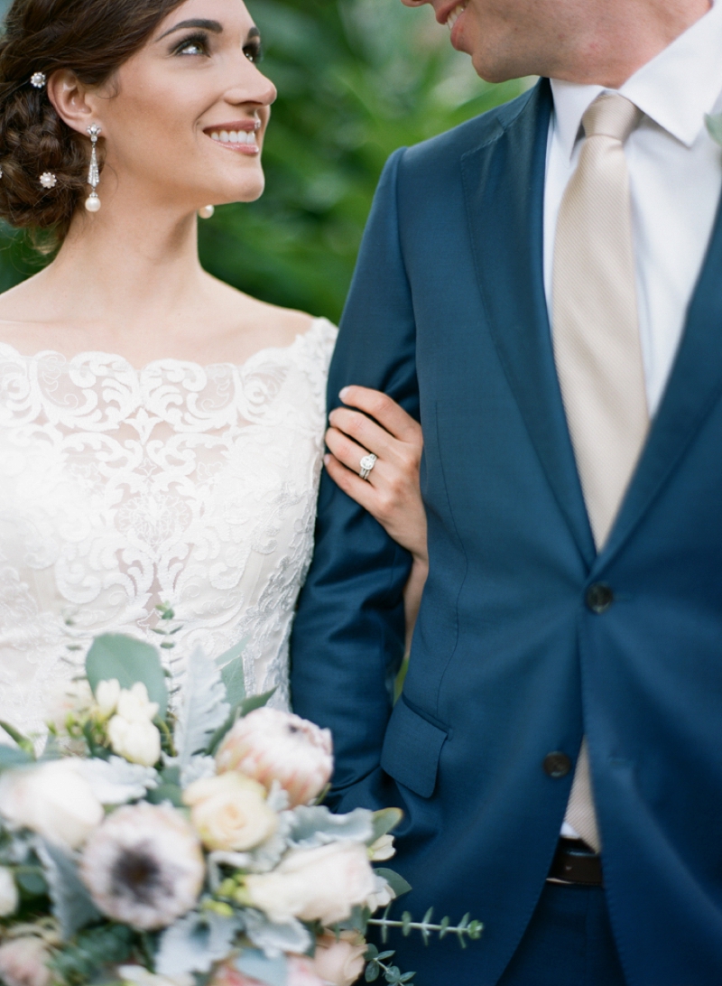 A Navy & Gold Gainesville Wedding via TheELD.com