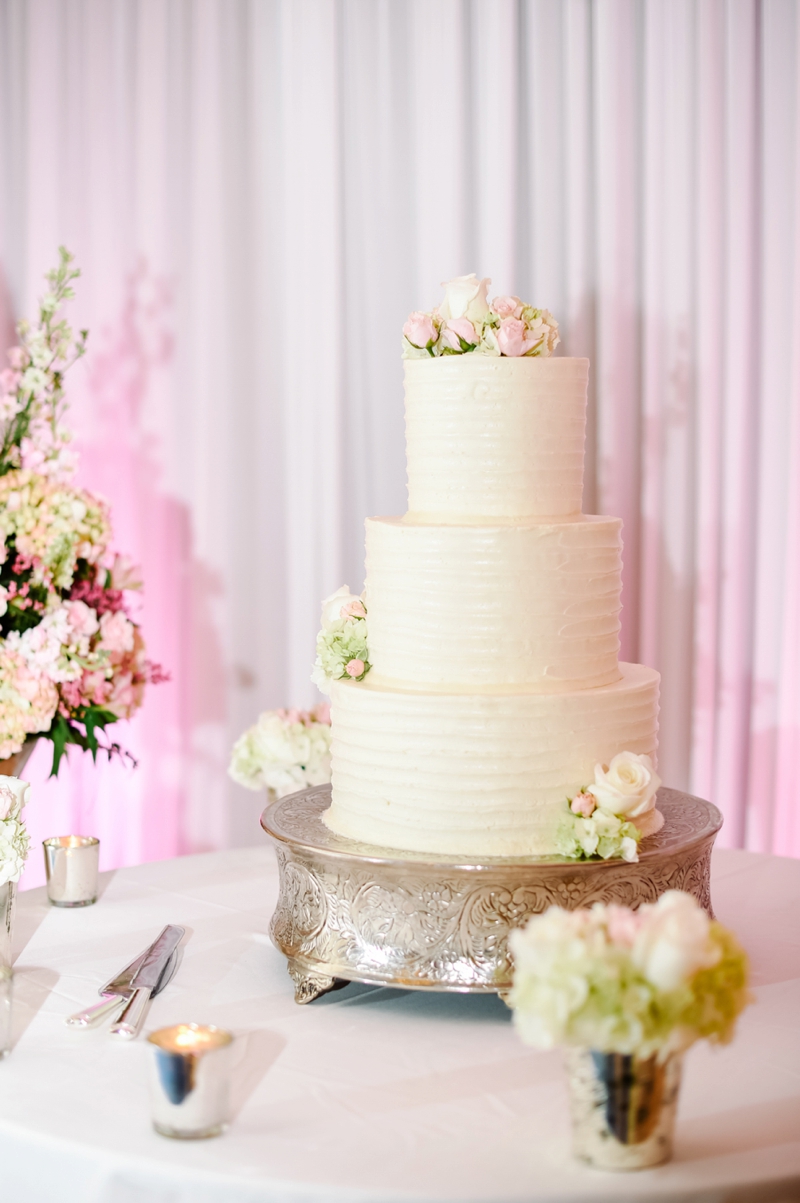 An Elegant Pink St. Petersburg Wedding via TheELD.com