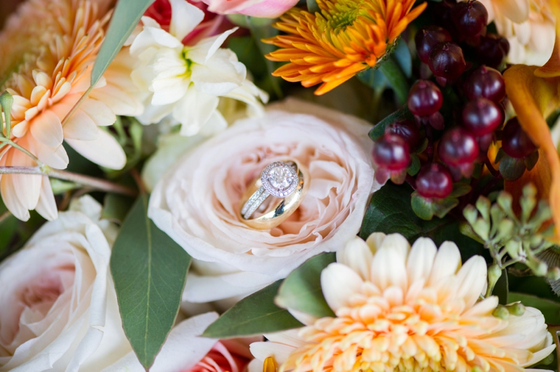 Rustic Elegant Georgia Barn Wedding via TheELD.com