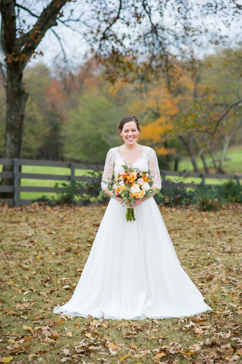 Rustic Elegant Georgia Barn Wedding via TheELD.com