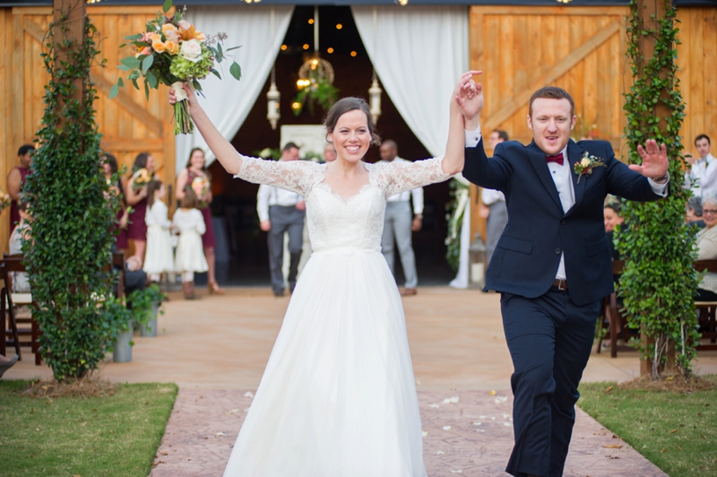 Rustic Elegant Georgia Barn Wedding via TheELD.com