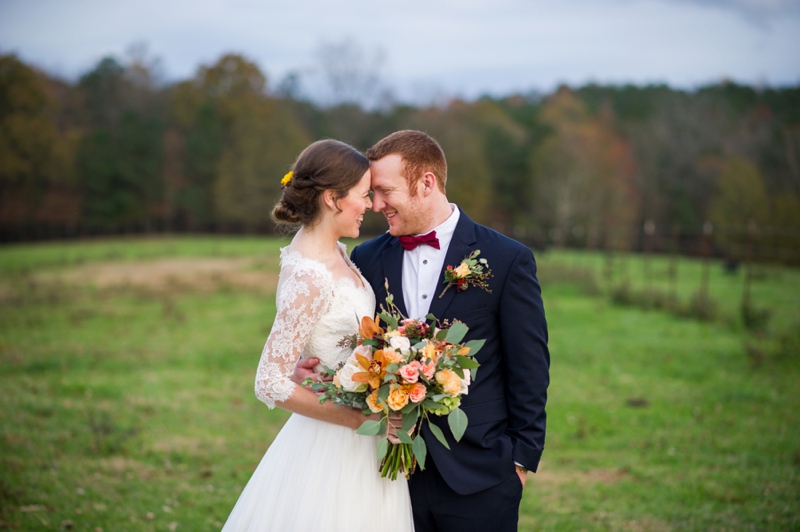 Rustic Elegant Georgia Barn Wedding via TheELD.com