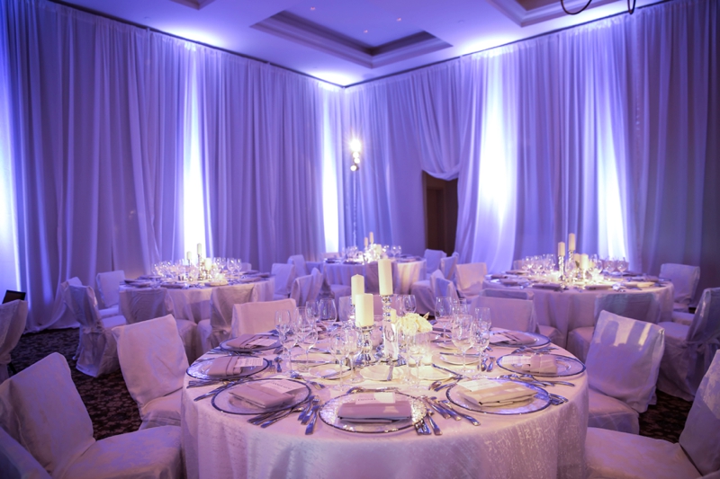 Modern & Romantic White Wedding via TheELD.com