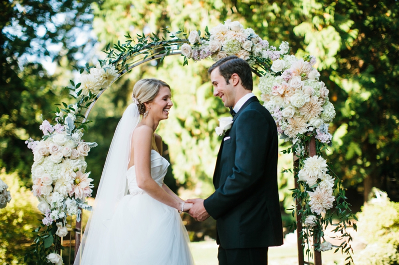 An Elegant Blush & Gold Seattle Wedding via TheELD.com