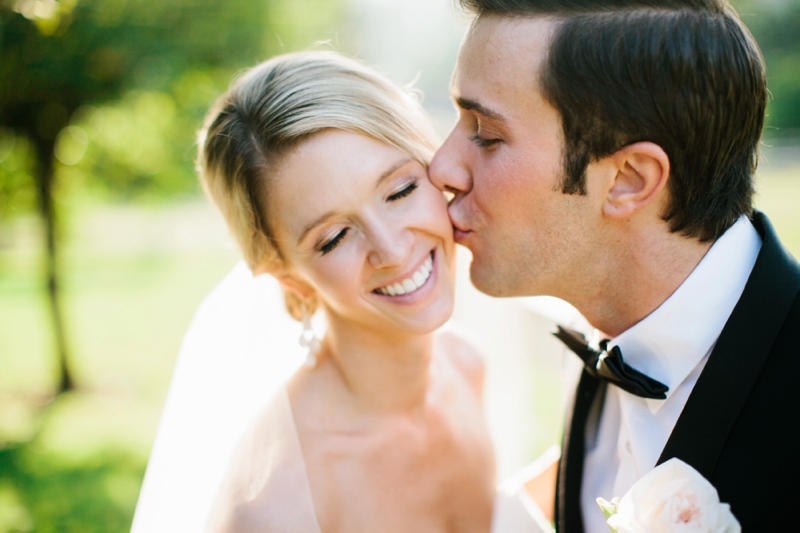 An Elegant Blush & Gold Seattle Wedding via TheELD.com