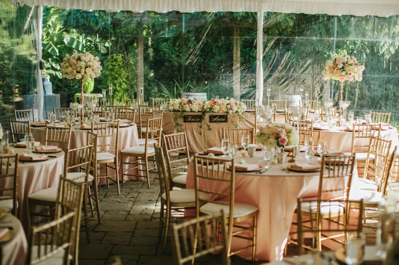 An Elegant Blush & Gold Seattle Wedding via TheELD.com