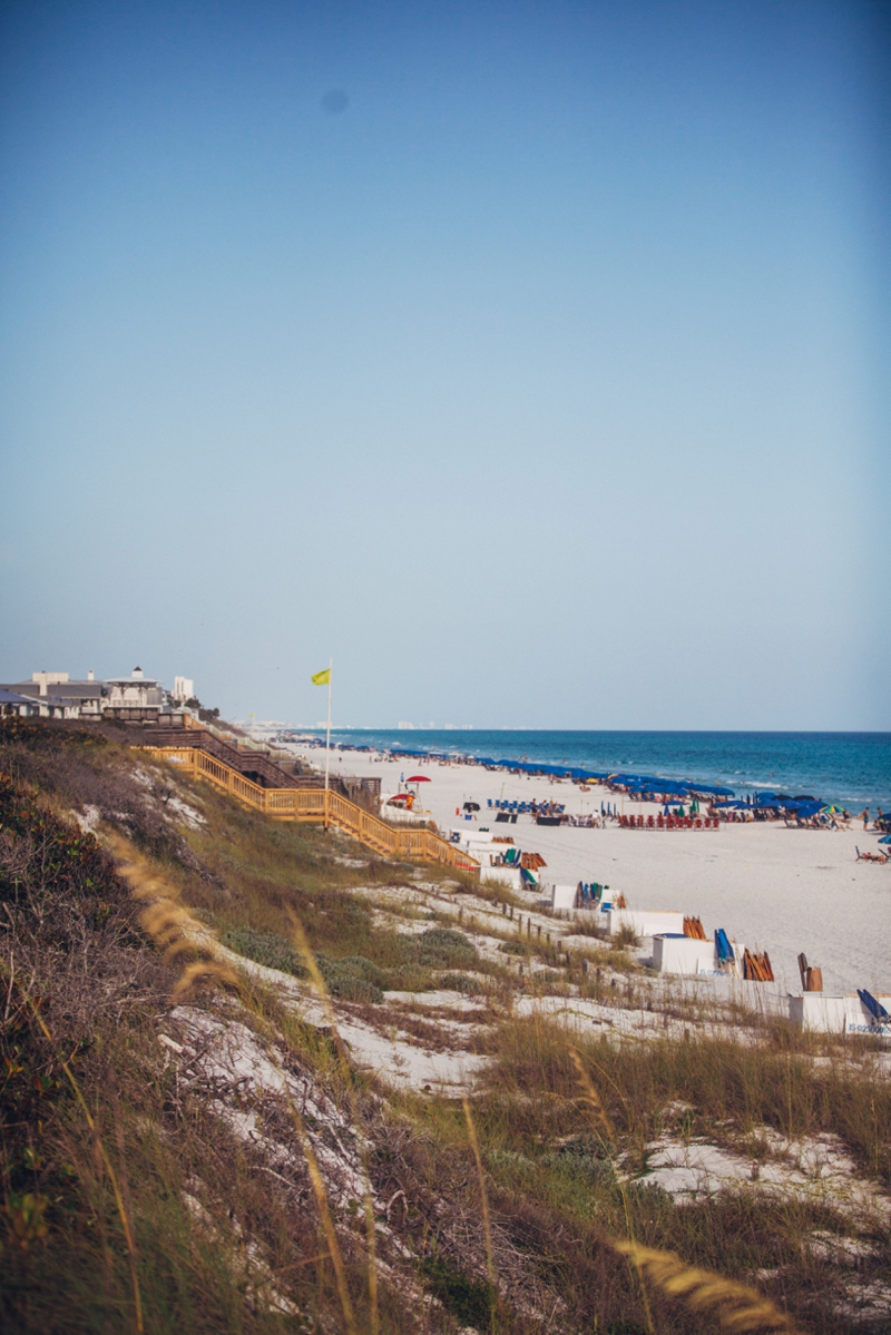 Watercolor Inspired Santa Rosa Beach Wedding via TheELD.com