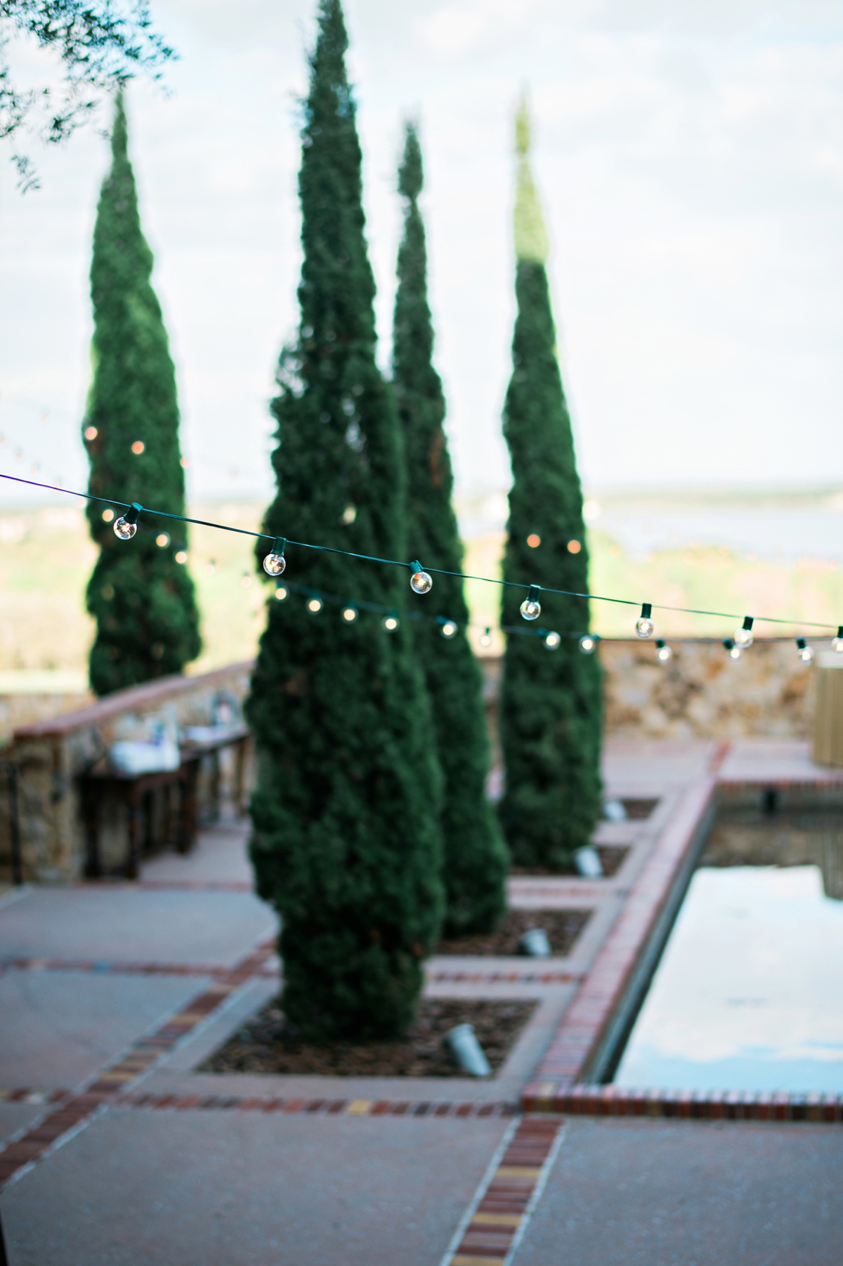 Romantic Peach & Gold Garden Wedding via TheELD.com