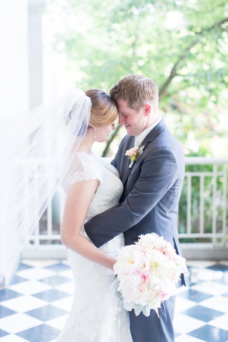 An Elegant Outdoor Sacramento Wedding via TheELD.com