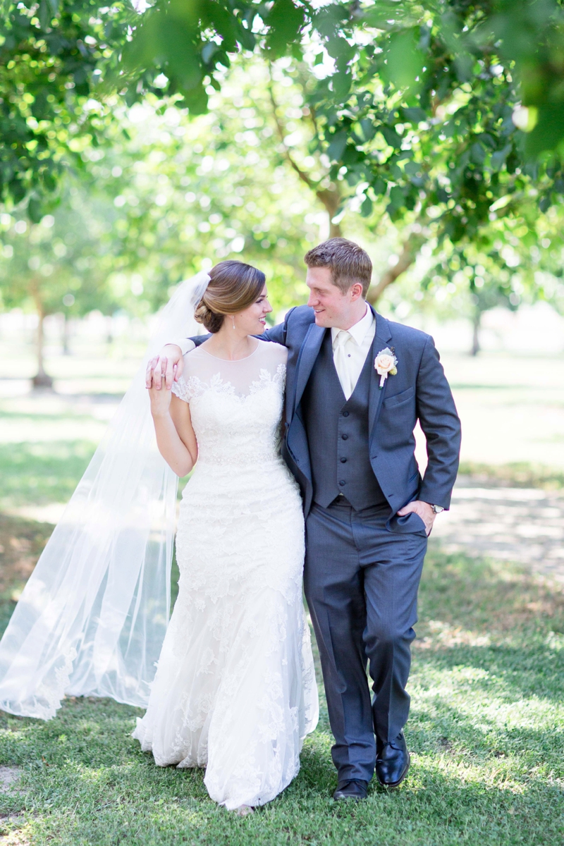 An Elegant Outdoor Sacramento Wedding via TheELD.com