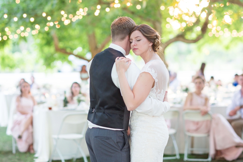 An Elegant Outdoor Sacramento Wedding via TheELD.com