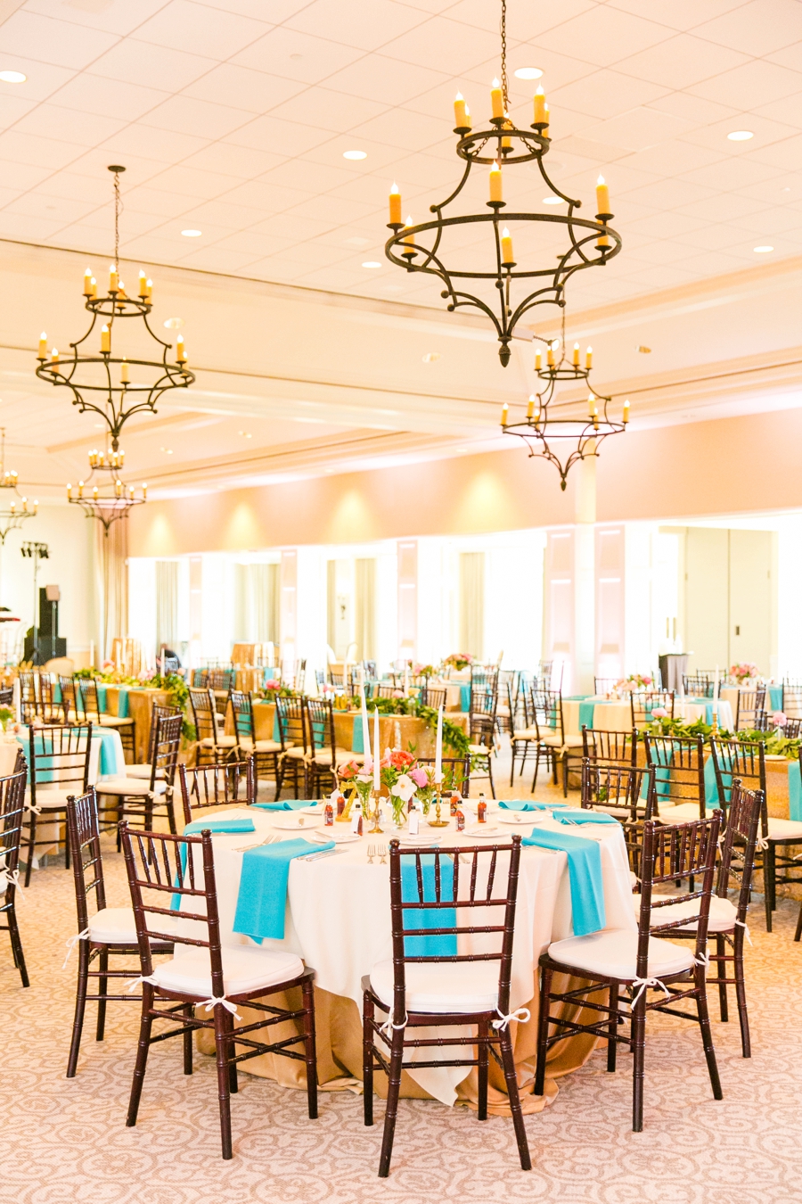 A Colorful & Glam Charleston Wedding via TheELD.com