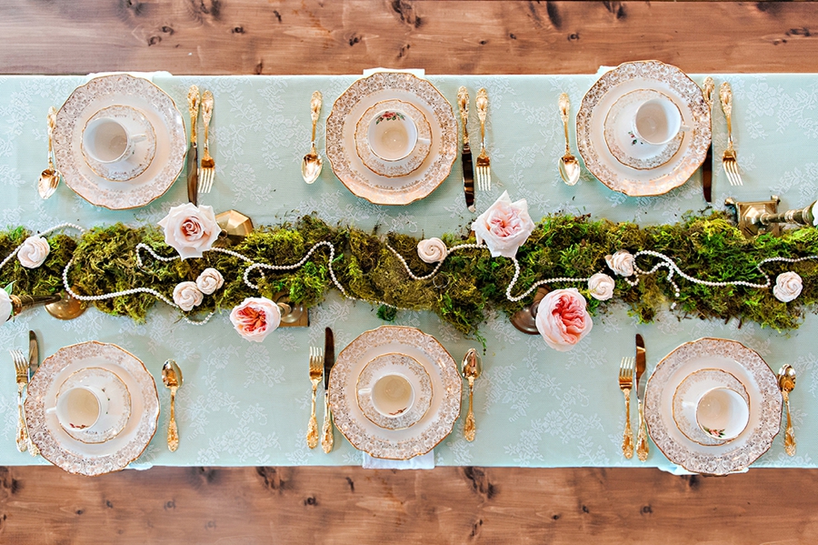 Alice In Wonderland Inspired Vow Renewal Brunch via TheELD.com