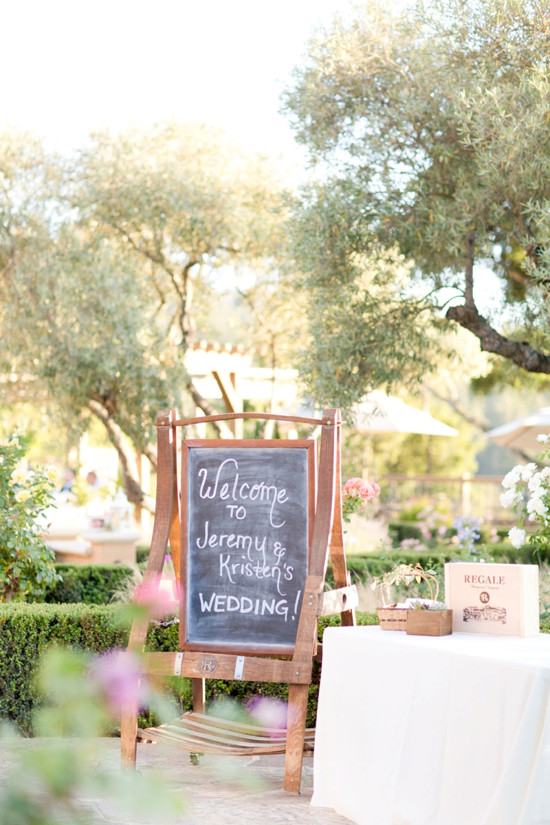 Organic Green & White California Winery Wedding via TheELD.com