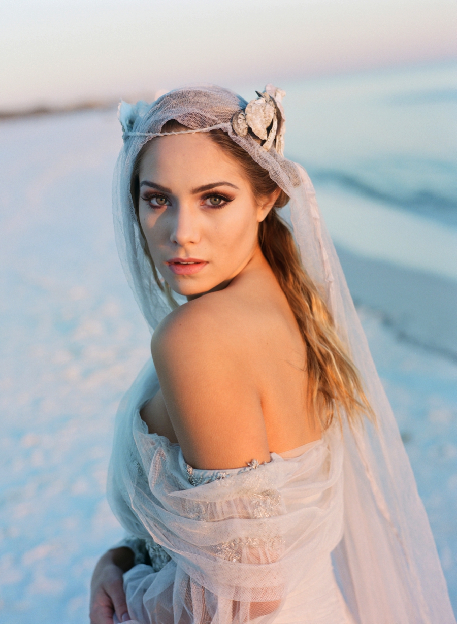 Boho Chic Beach Inspired Wedding Ideas via TheELD.com