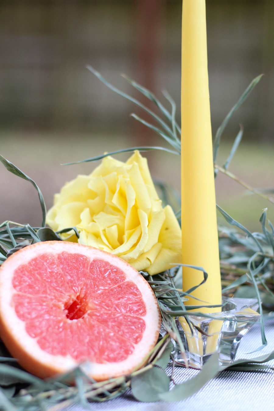 Citrus Inspired Wedding Ideas: 1 Theme, 3 Ways via TheELD.com