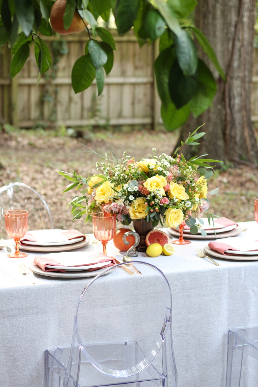 Citrus Inspired Wedding Ideas: 1 Theme, 3 Ways via TheELD.com