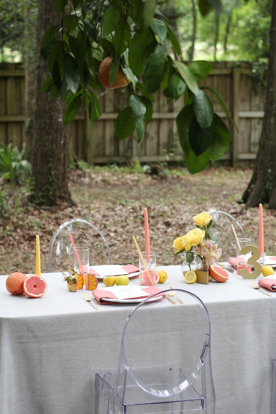 Citrus Inspired Wedding Ideas: 1 Theme, 3 Ways via TheELD.com