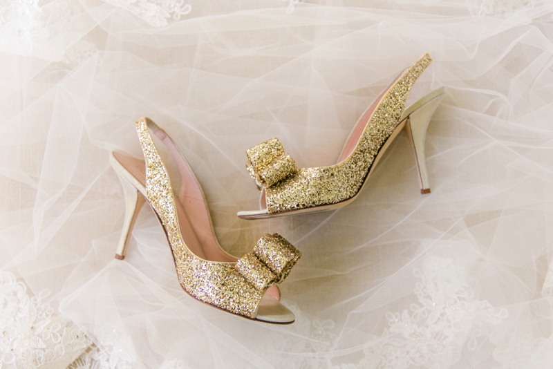 A Colorful & Glam Charleston Wedding via TheELD.com