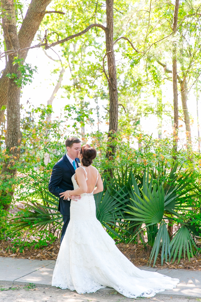 A Colorful & Glam Charleston Wedding via TheELD.com