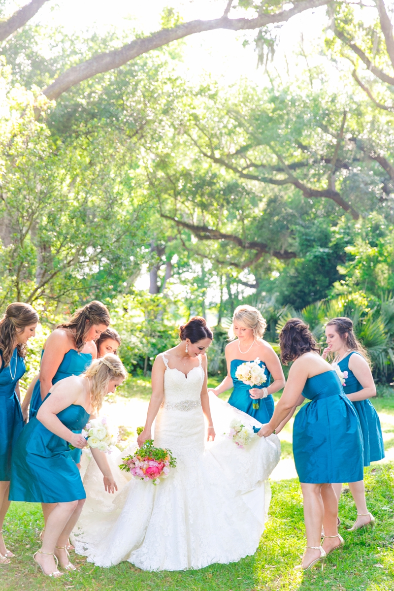 A Colorful & Glam Charleston Wedding via TheELD.com