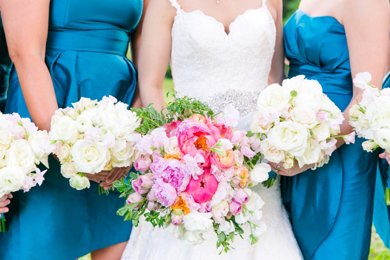 A Colorful & Glam Charleston Wedding via TheELD.com