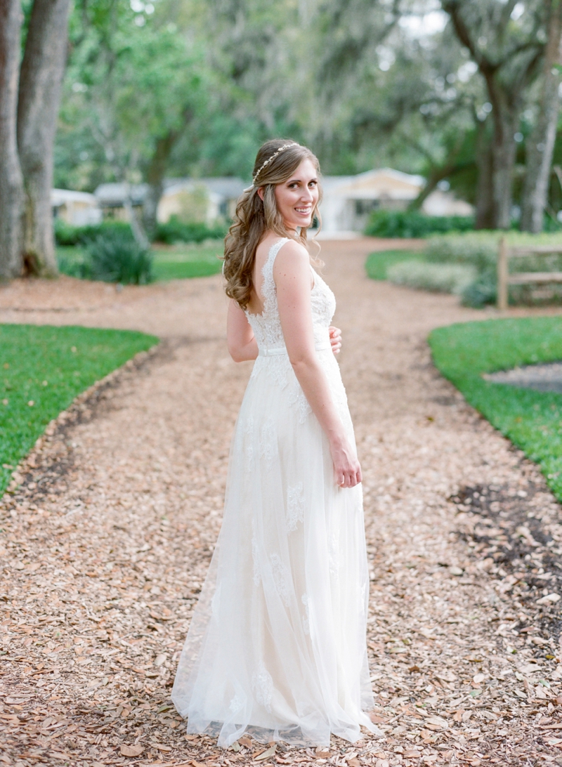 Vintage Romantic Pastel Florida Wedding via TheELD.com