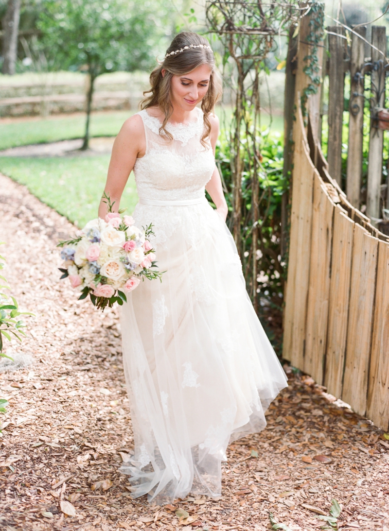 Vintage Romantic Pastel Florida Wedding via TheELD.com