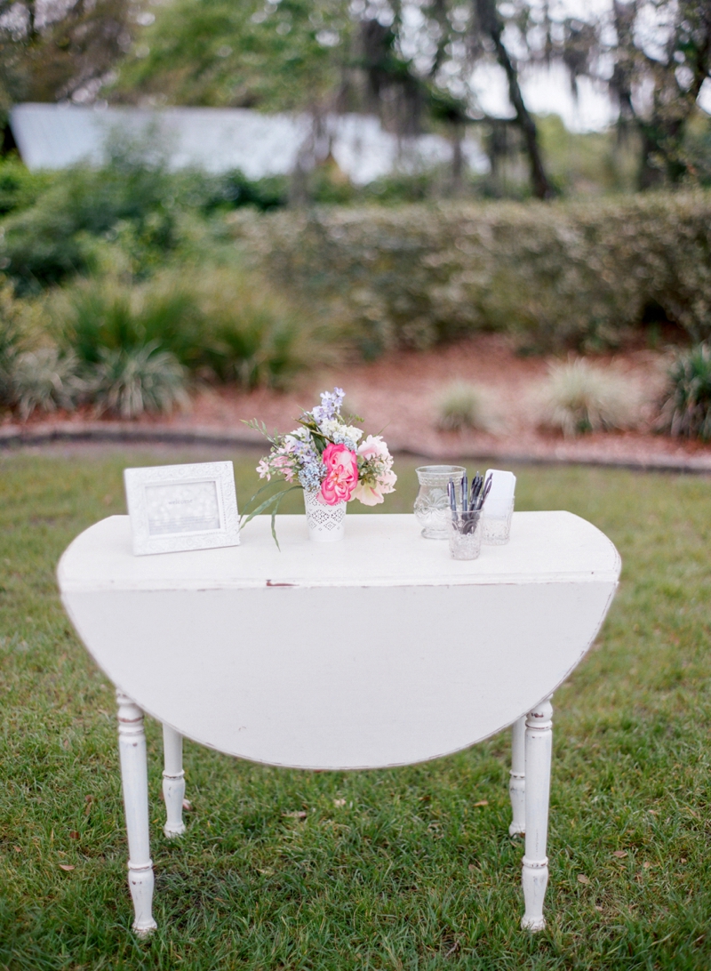 Vintage Romantic Pastel Florida Wedding via TheELD.com