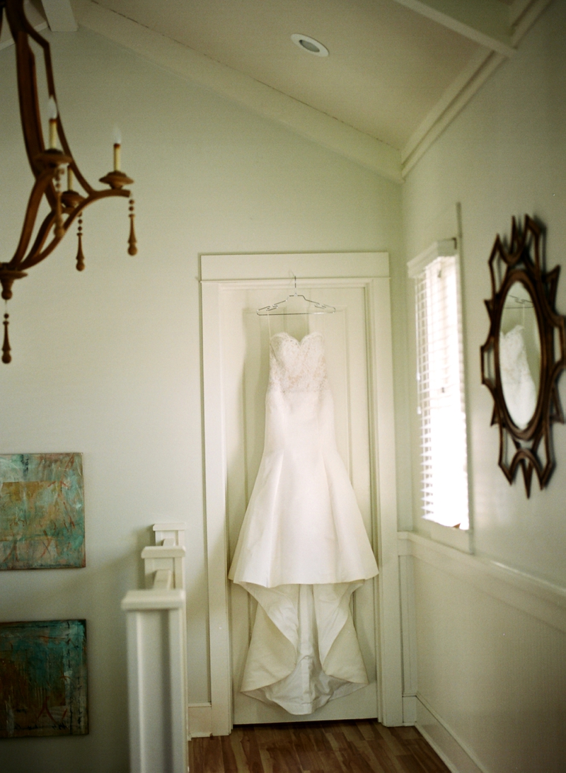 Pink & Lavender Rosemary Beach Wedding via TheELD.com