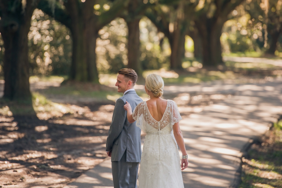 Romantic Blush and Gold Charleston Wedding via TheELD.com