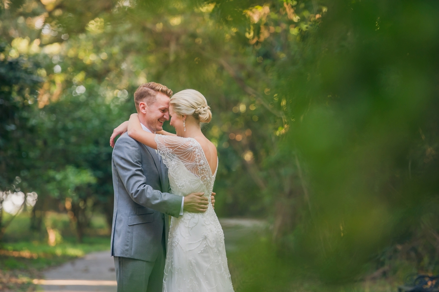 Romantic Blush and Gold Charleston Wedding via TheELD.com