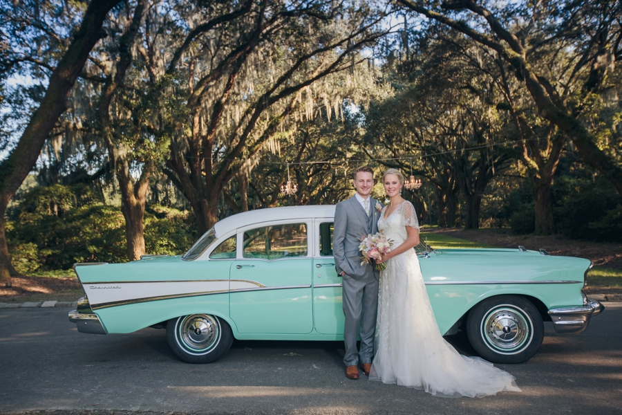 Romantic Blush and Gold Charleston Wedding via TheELD.com