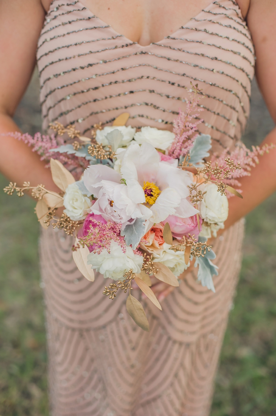 Romantic Blush and Gold Charleston Wedding via TheELD.com