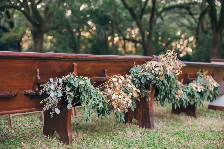 Romantic Blush and Gold Charleston Wedding via TheELD.com