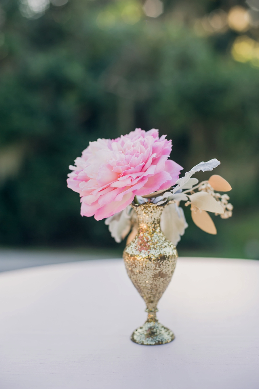 Romantic Blush and Gold Charleston Wedding via TheELD.com