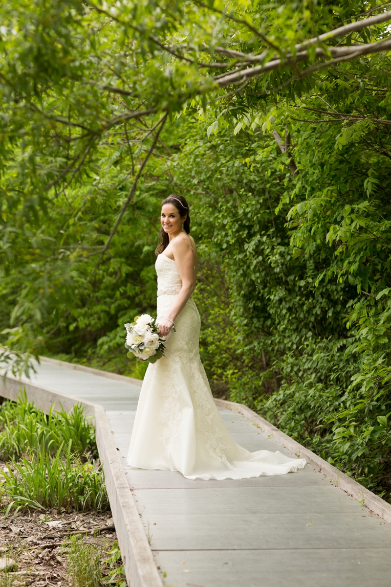 Rustic & Elegant New York Wedding via TheELD.com