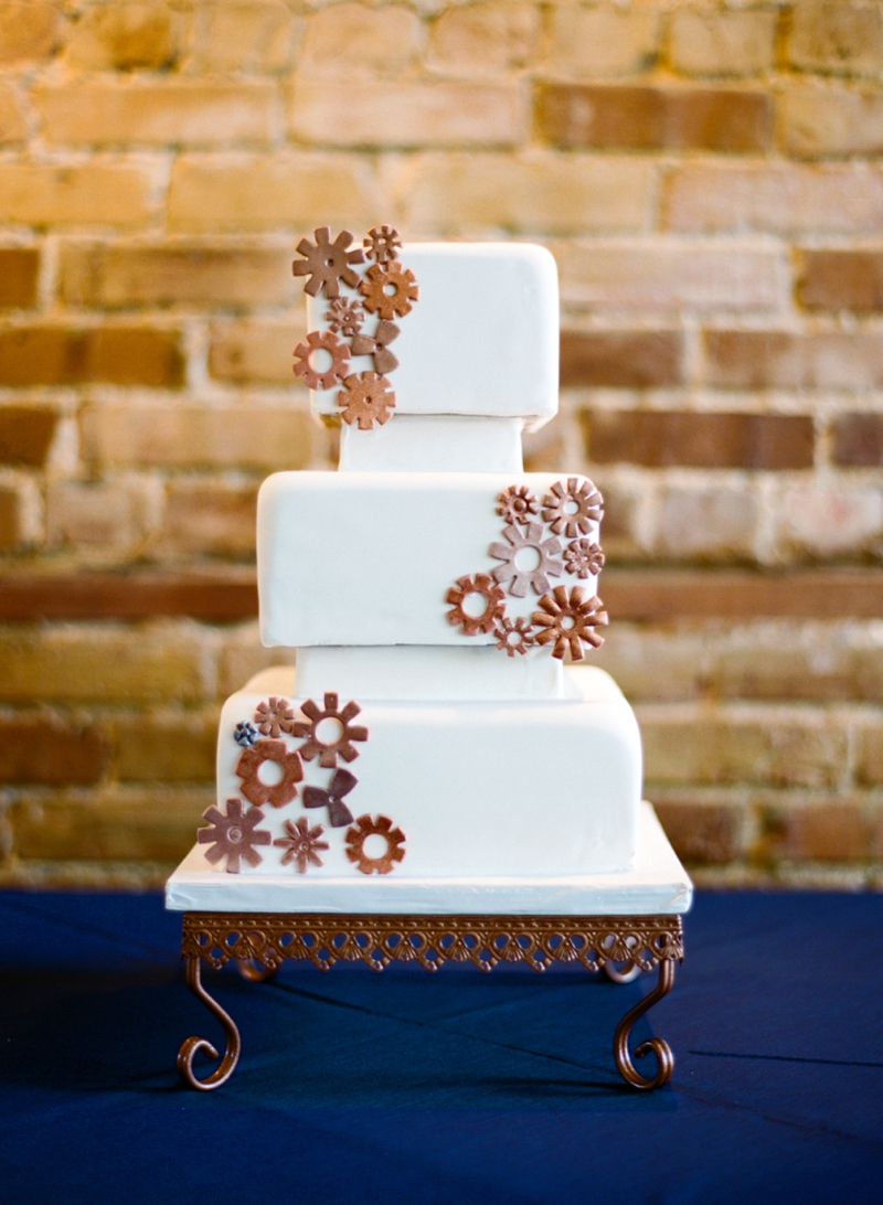 Intimate Copper and White North Carolina Wedding via TheELD.com