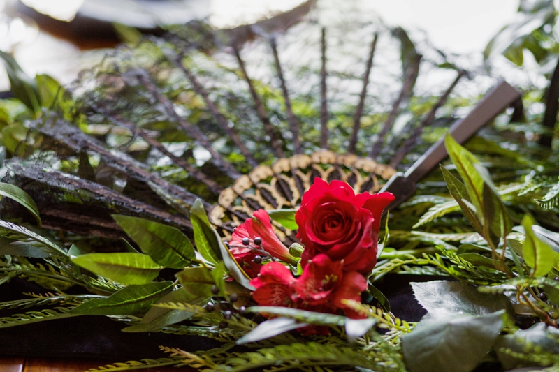 Elegant Red and Black Wedding Inspiration via TheELD.com