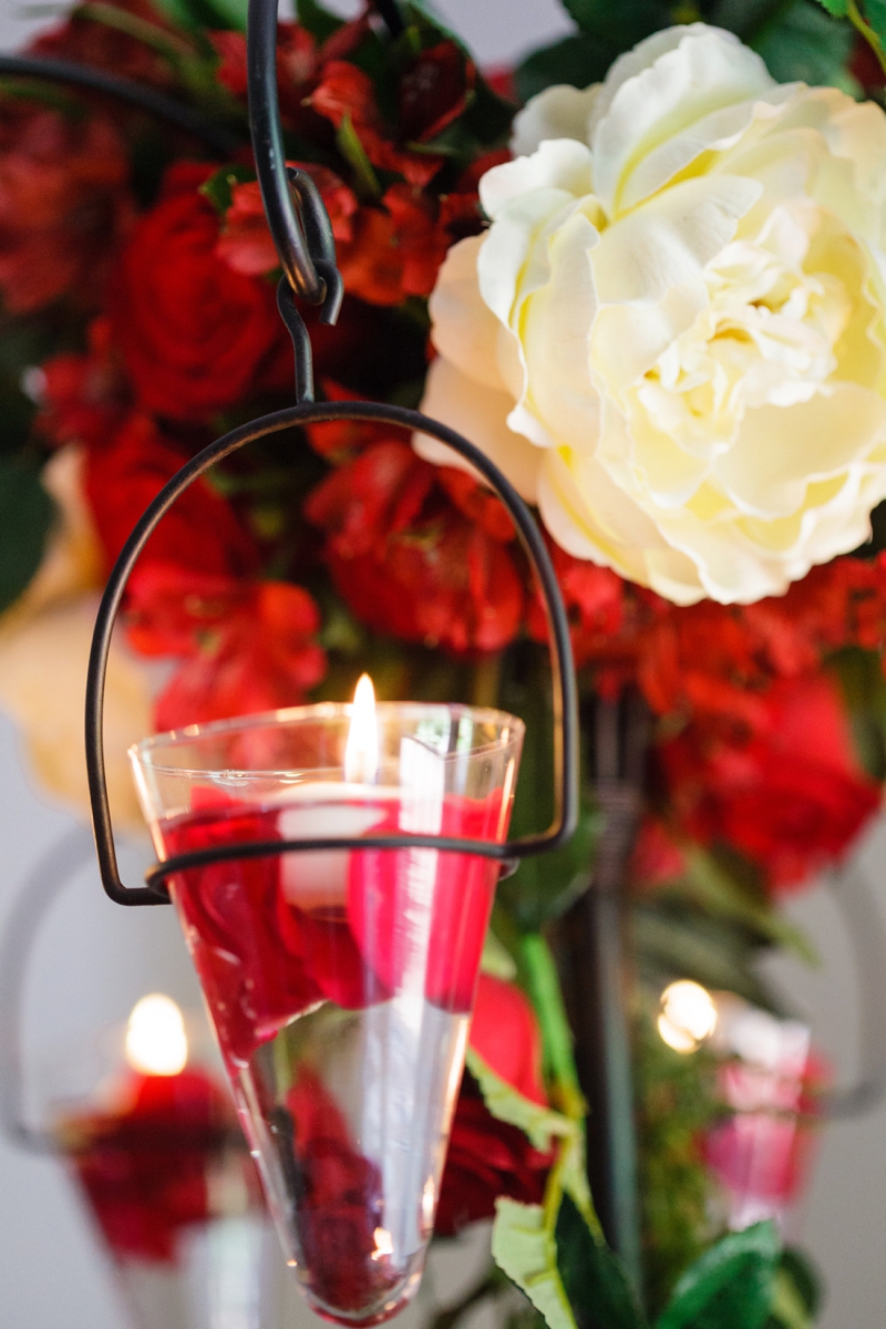 Elegant Red and Black Wedding Inspiration via TheELD.com