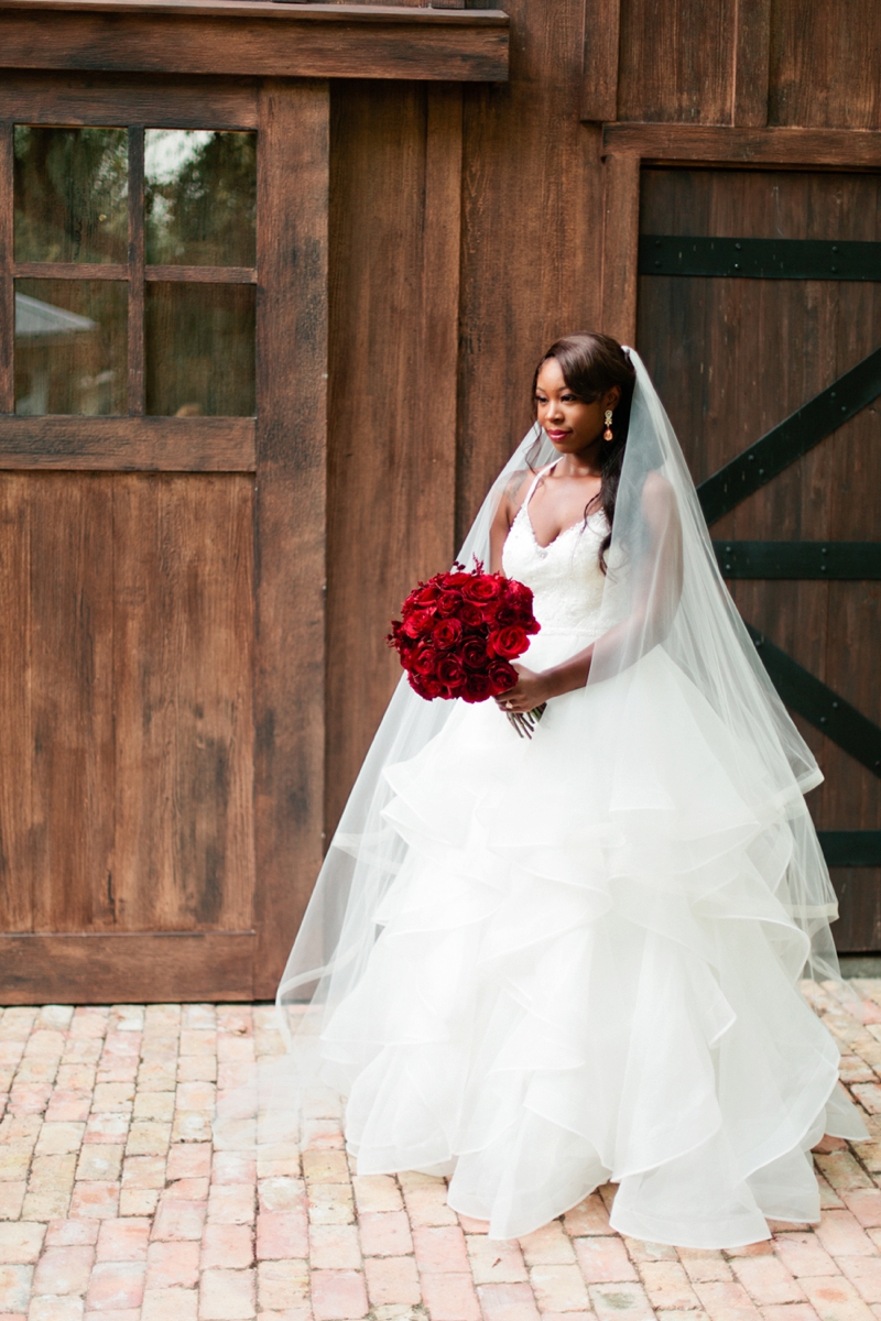 Glamorous Black & Red Autumn Inspired Wedding Ideas via TheELD.com