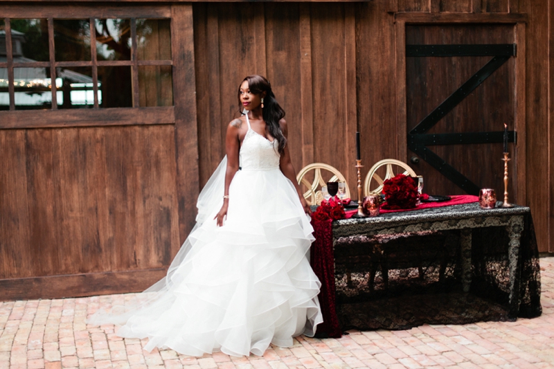 Glamorous Black & Red Autumn Inspired Wedding Ideas via TheELD.com