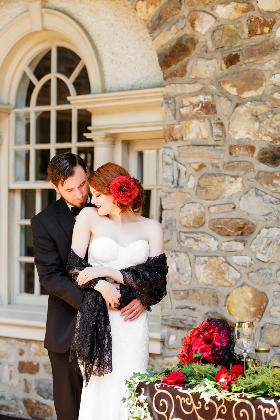 Elegant Red and Black Wedding Inspiration via TheELD.com