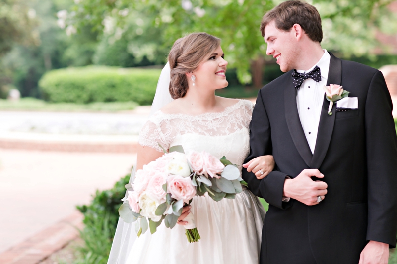 Elegant Pink & White South Carolina Wedding via TheELD.com