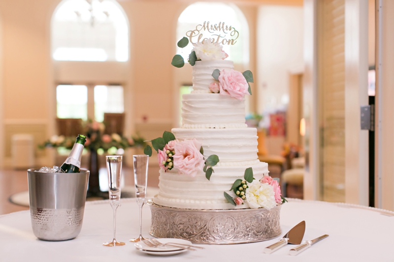 Elegant Pink & White South Carolina Wedding via TheELD.com