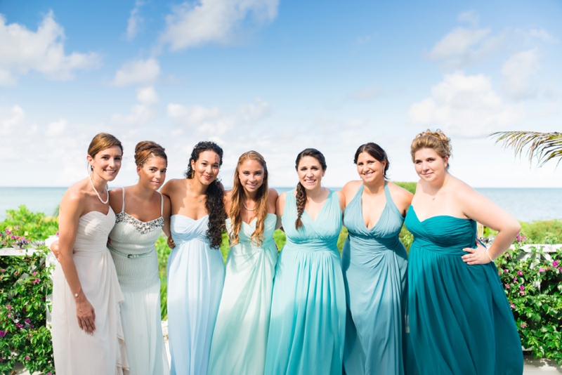 An Elegant Aqua & White Bahamas Wedding via TheELD.com