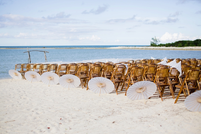 An Elegant Aqua & White Bahamas Wedding via TheELD.com