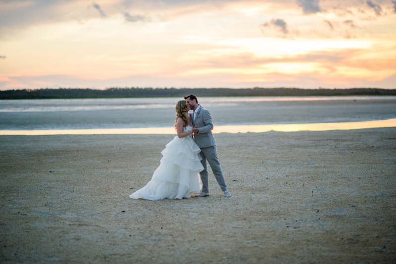 An Elegant Aqua & White Bahamas Wedding via TheELD.com