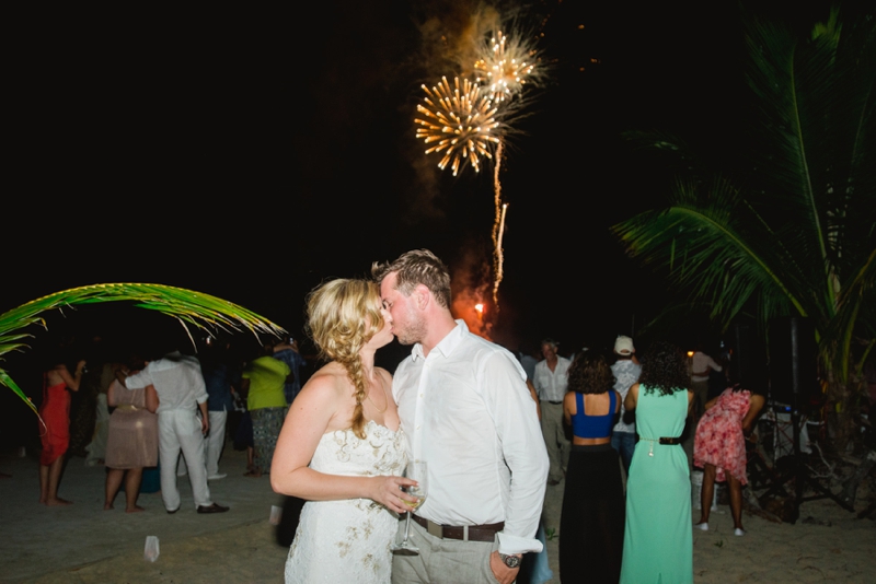 An Elegant Aqua & White Bahamas Wedding via TheELD.com